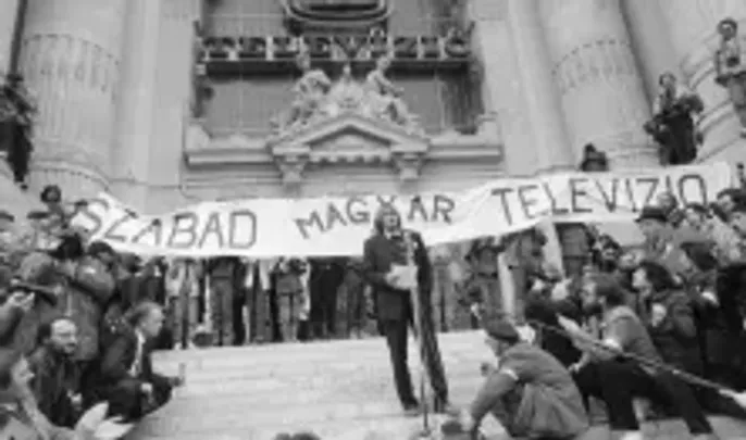 Az 1989-es rendszerváltás története-Ungváry Krisztián történész előadása