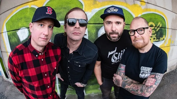 MILLENCOLIN performing 'Pennybridge Pioneers' in full