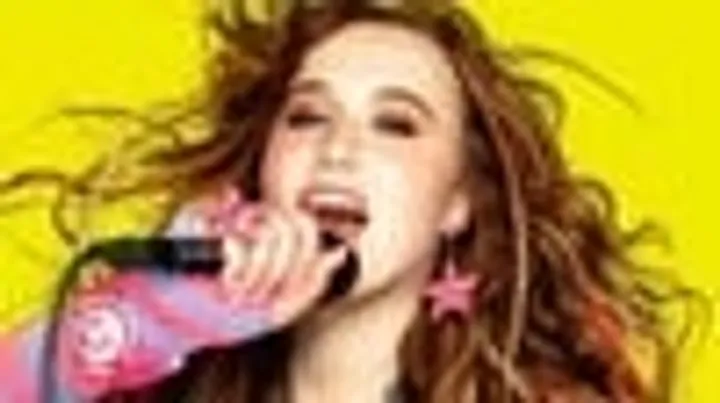 Eli - STAGE GIRL