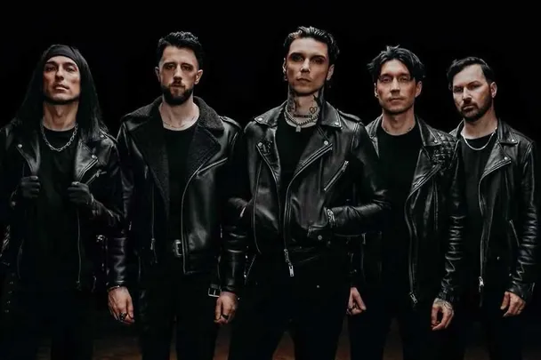 Black Veil Brides + support: The Funeral Portrait + The Howling
