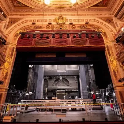 Backstage Guided Tour English