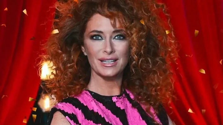 VALENTINA PERSIA - NATA CON LA GUÊPIÈRE