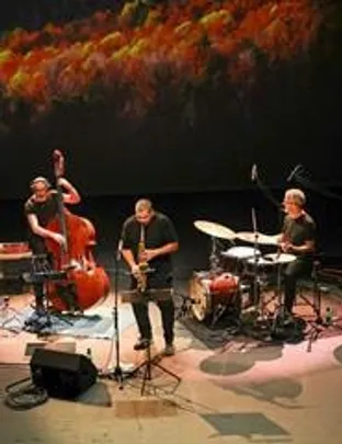 Novembro Jazz "26 . Mário Barreiros, Na Pele da Terra