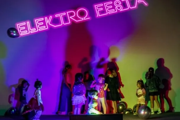 ELEKTRO-FESTA #6: Dj Fresa Morango