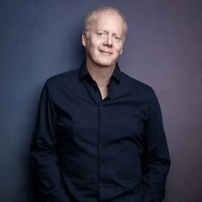 Lass die Kirche im Dorf - Comedy mit John Doyle