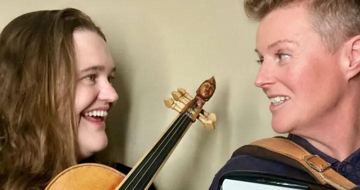 BELINDA O'HOOLEY & JACKIE OATES