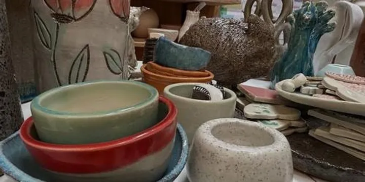 Pottery Hand building - Term 4 2026 - Tutor Melinda Solly