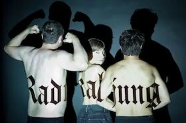 RADIKAL JUNG –   Rechtsextremismus unter Jugendlichen