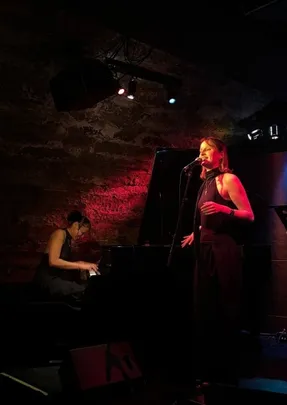HOMMAGE À AMY WINEHOUSE