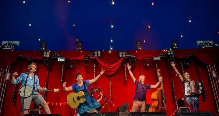 Mrs H and the Sing-along Band