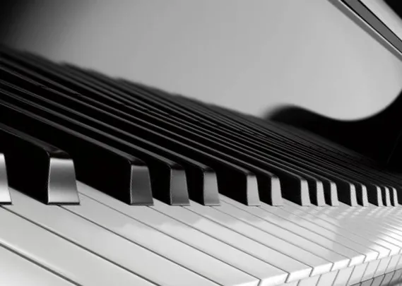 Piano y teclado electrónico