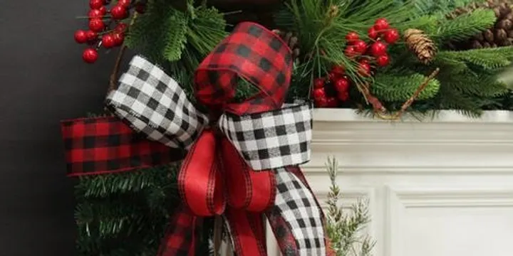 The Art of Christmas Bows