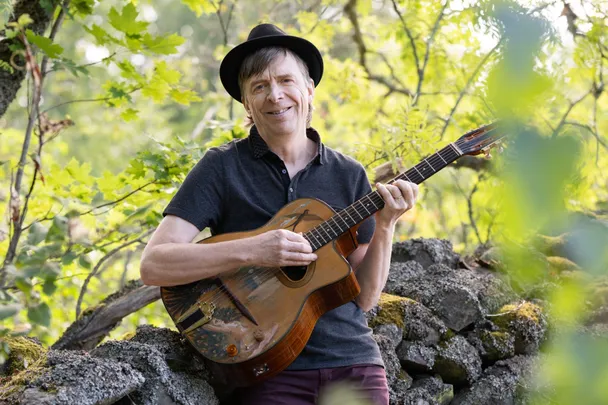 Live: Nikolai Blad