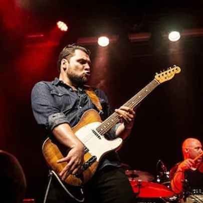 Stef Paglia + Band - Bluesgetriebener Roots Rock mit Hammond Power und rock’n’rolliger Attitüde