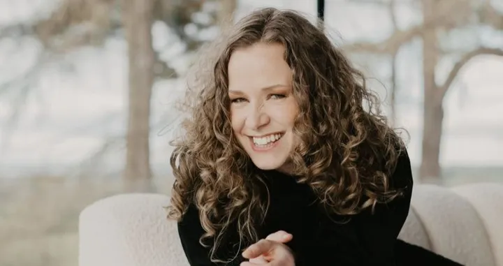 Ruth Trimble (solo)