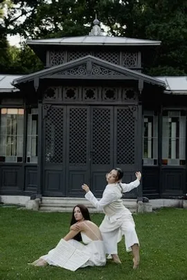Koko - Piano and Contemporary Dance
