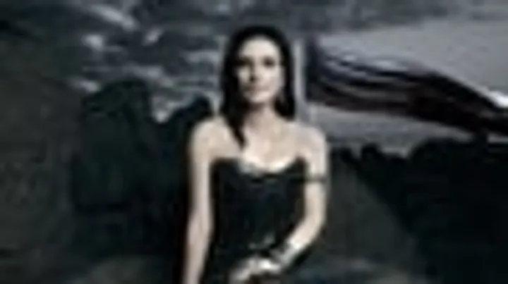 Laura Pausini | Vinyl Room Upgrade (EVENT TICKET NOT INCLUDED)