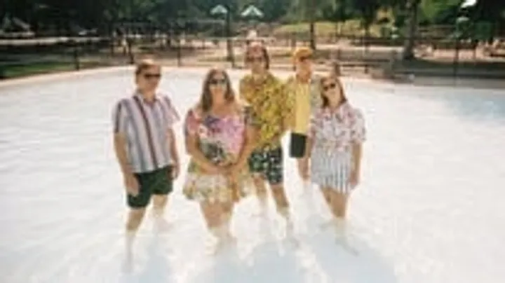 HOT FREAKS - SOFT BODY TOUR
