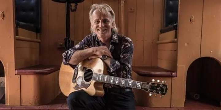 Geoff Achison Solo at Star Hotel, Yackandandah