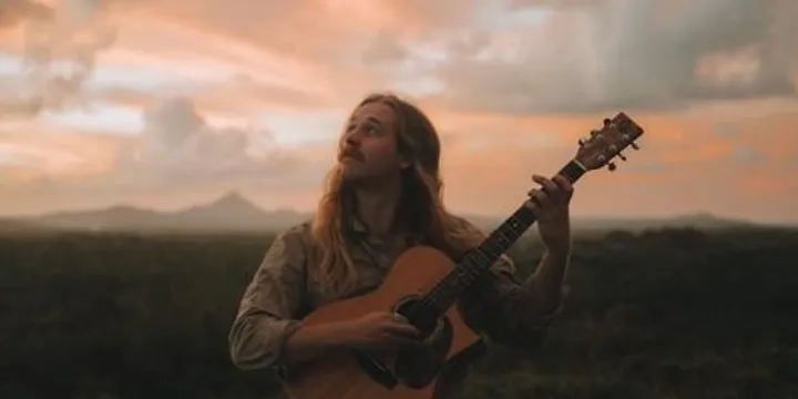 Tom Harrington- Fern Tree Summer Vibes