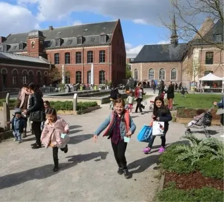 Visite Famille : Découvrez l'exposition en musique (pour les
petits et les adultes)