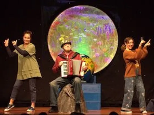 Kindertheater Radelrutsch - Happy Earthday! oder: „Wir feiern die ERDE“