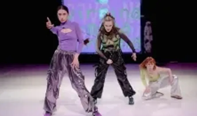 Maria-Luiza Dimulescu & Camelia Neagoe: Maybe by 2301, we won’t need another feminist show