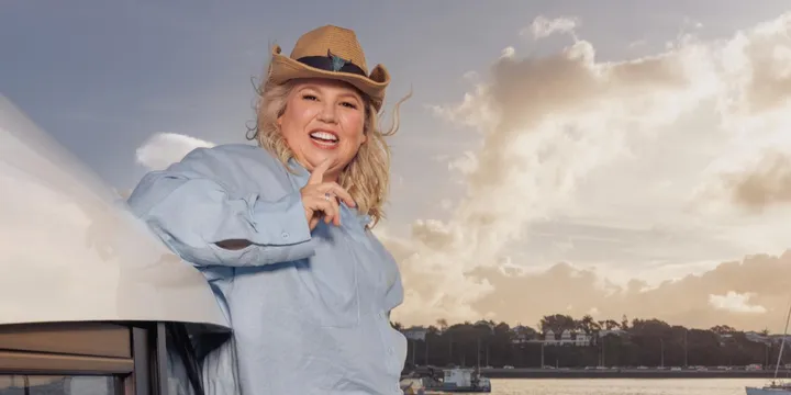 Urzila Carlson - Fatty On a Yacht