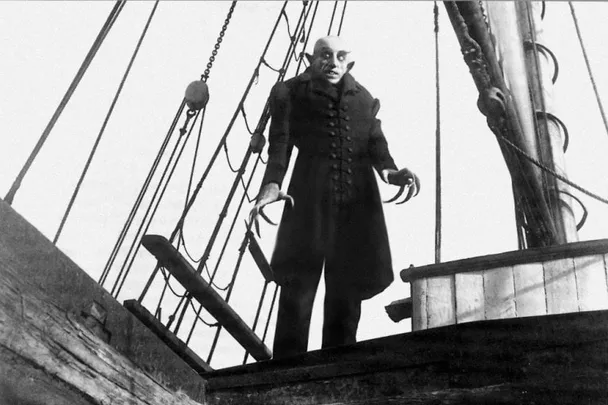 Upír Nosferatu s živou hudbou