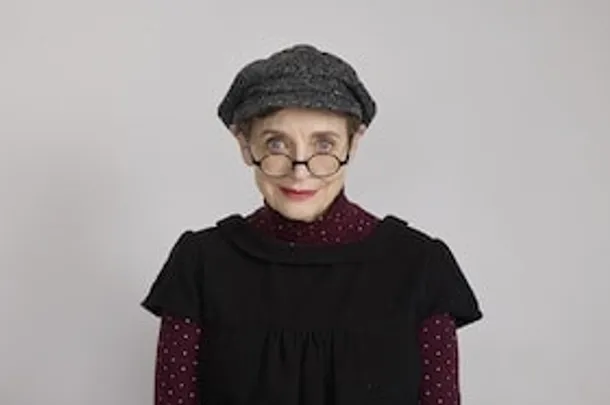 Katharina Thalbach liest „Miss Merkel. Mord unter dem Weihnachtsbaum“ von David Safier