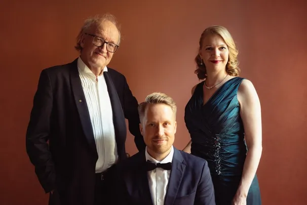 Joulun kauneimmat sävelet: Tangokuningas Juho Punkeri, mezzosopraano Laura Mäkitalo & Risto Lauriala, piano