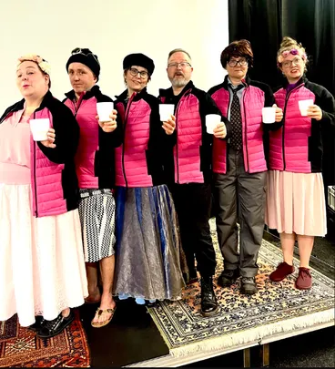 Teatteri Esko esittää: KAFFETTA JA KARAOKEA