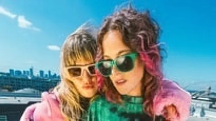 DEAP VALLY - Celebrating 10 Years of FEMEJISM