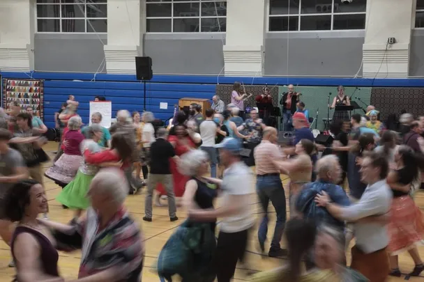 Edinburgh Contra Dance - November 7 with Edward Wallace, Tom Oakes, and Rob Heath