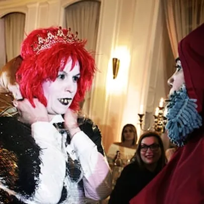 Dinnertheater in der Orangerie im Schlosspark - Grimms WAHRE Märchen - Märchendinner für Erwachsene