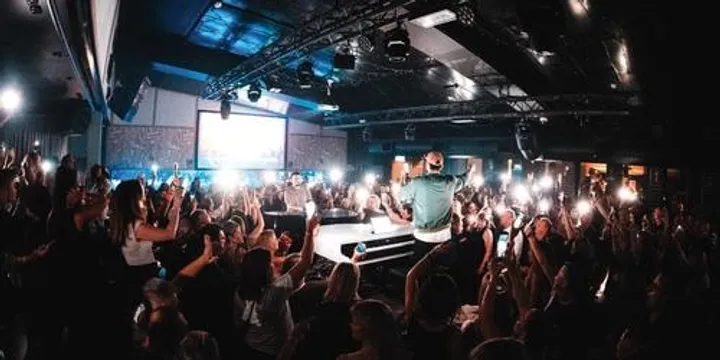 Duelling Pianos - Shoal Bay Country Club
