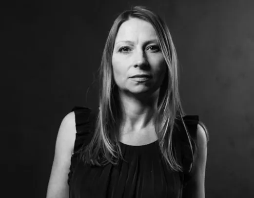 Carta blanca a Charlotte Bray