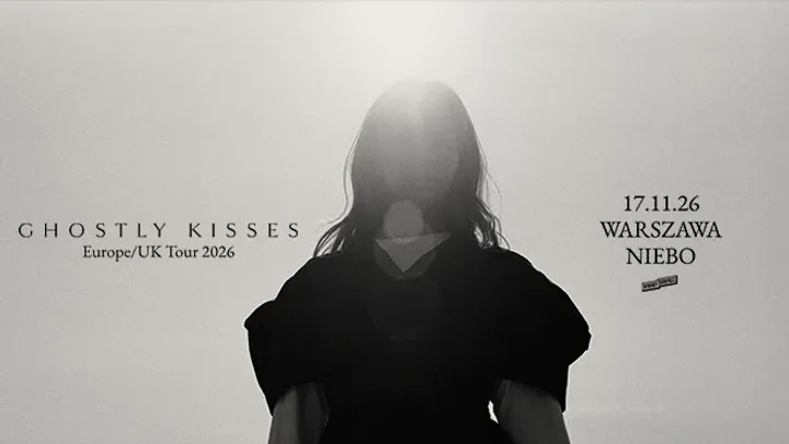 GHOSTLY KISSES