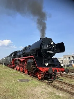 Berlin macht Dampf: Berlin - Dresden - Volldampf zum 592. Striezelmarkt