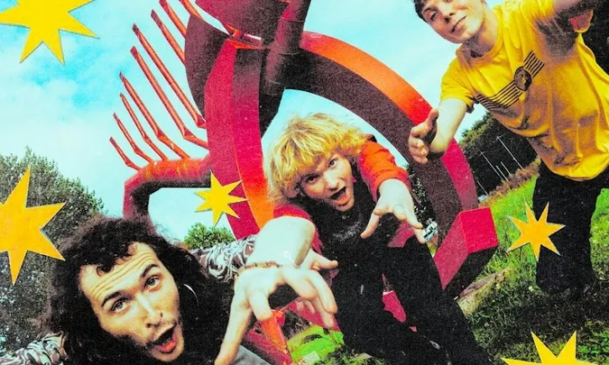 The Love Buzz + Carne + Kanukai