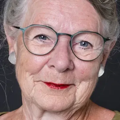 Højskoleeftermiddag - Foredragsholder og historiefortæller Lisbeth Weitemeyer & Viborg Domkirkes Spirekor
