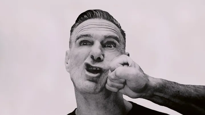 Bryan Adams - Roll With The Punches