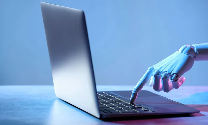 AI and Online Disinformation