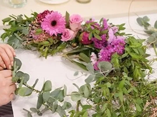 Flower Loops mit Frischblumen: Frühlingslust
