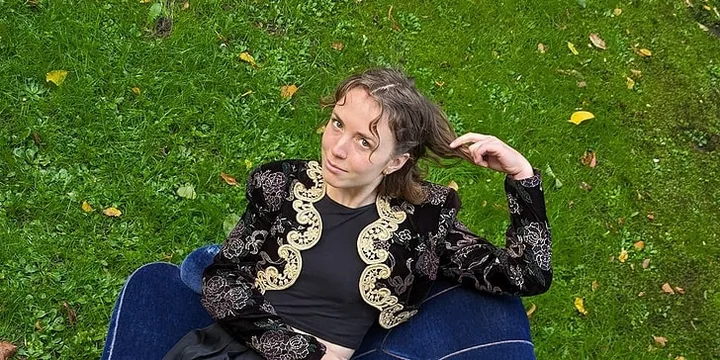 Hökis Visrum Presenterar Carolina Magdalena