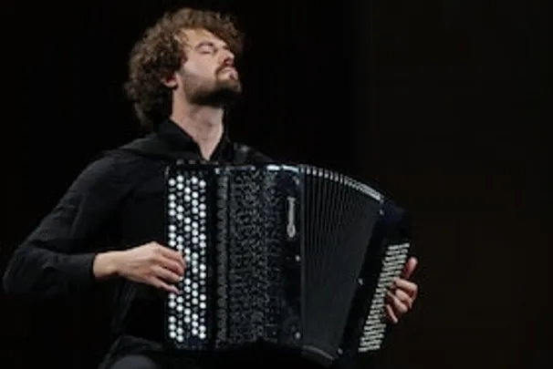 Sergey Sadovoy – Bach auf dem Akkordeon - Konzert für Akkordeon solo und im Duo