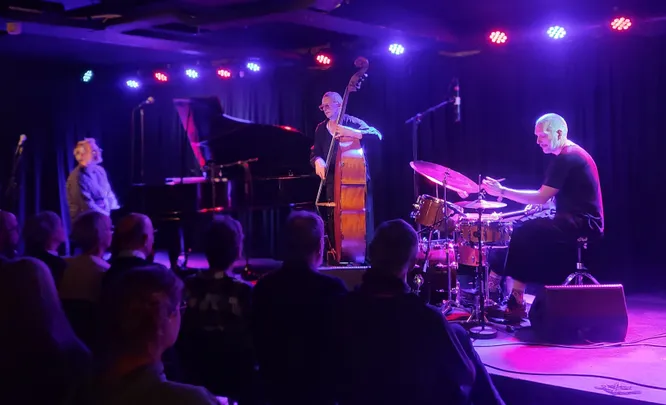 Julekoncert Hess - AC - Hess Spacelab