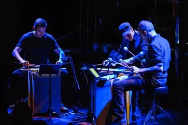 Ensemble 0 + Oonagh Haines