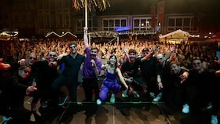 Silvesterparty mit Buffet - Begrüßungsgetränk | Band | Disco
