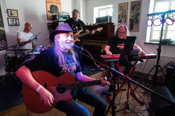 Petr Kalandra Memory band